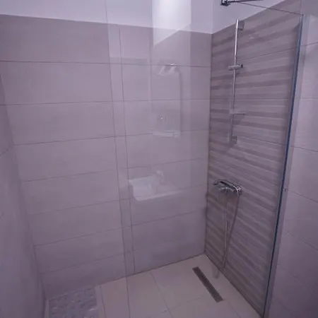 Luxury 1br Near Hanul Drumetului * Bukarest