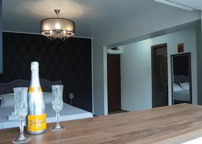 Lägenhet Luxury 1br Near Hanul Drumetului Bukarest