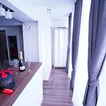 Luxury 1br Near Hanul Drumetului Bukarest